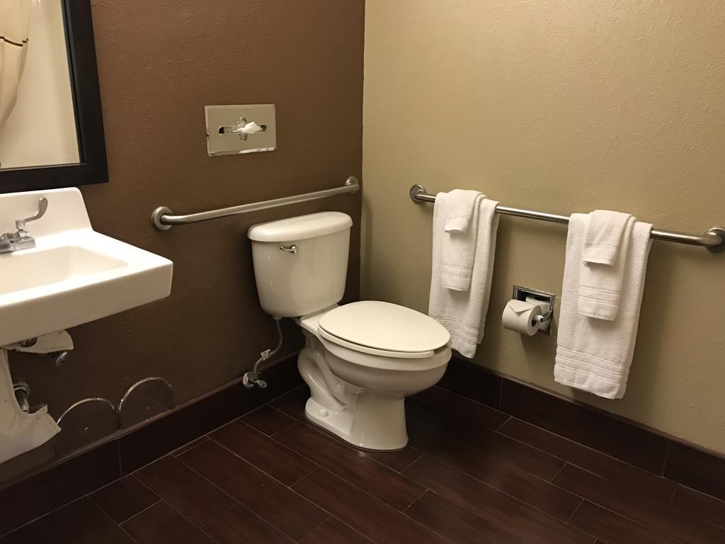 Hotel Western Airport Entrada